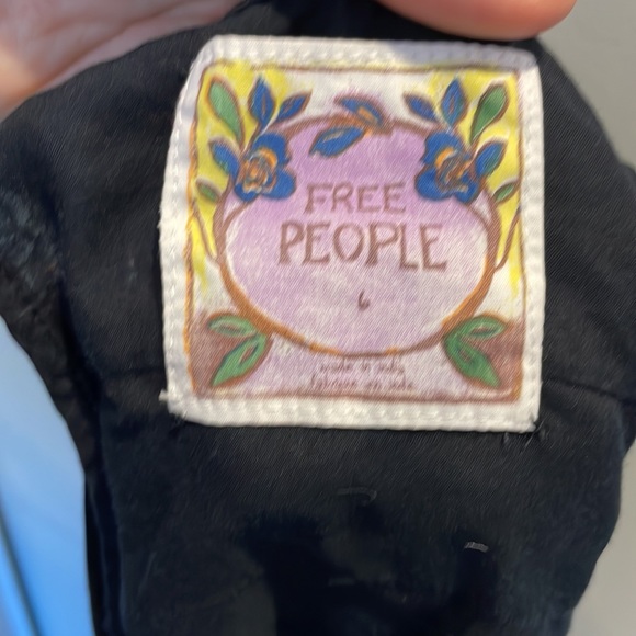 Free People racer back top - Picture 3 of 4